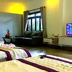 Camellia Resort & Spa