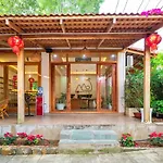 Naomi Resort