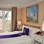 Saigon By Night Luxury Hotel