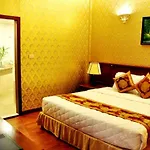 Crown Hotel