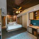 Minh Boutique