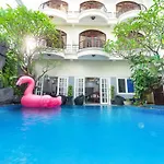Khách sạn Gold Coast Đà Nẵng