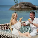 Rocks Beach Boutique