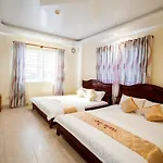 Amis Hotel
