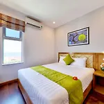 Hang Castle Beach Hotel