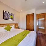 Hang Castle Beach Hotel