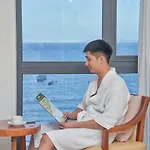 Golden Rose Hotel