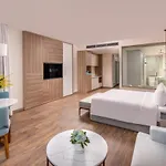 A La Carte Ha Long Bay Hotel
