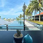 The Ocean Villa Da Nang