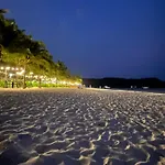 Diamond Beach Hotel