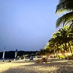 Diamond Beach Hotel