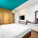 Rich Hotel