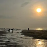 Aria Resort- Can Ho Nghi Duong Tang 8 Huong Bien, Ho Boi Sat Canh Bai Tam Rieng