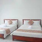 Rose Hotel