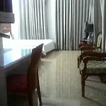 Apollo Hostel