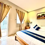 Luan Vu Hotel - Bui Vien Walking Street