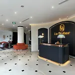 Le Bonheur Hotel
