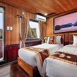 Cozy Bay Classic Cruise