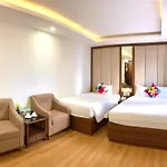 Pariat River Front Hotel