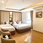 Pariat River Front Hotel