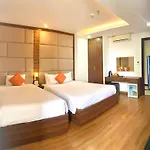 Pariat River Front Hotel