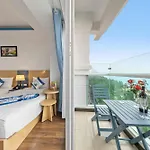 Blue Pearl Hotel