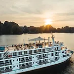 Ambassador Signature Cruise - Lan Ha Bay