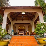 Daisy Resort & Spa