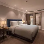 Beachfront Luxury Apartment In Altara Building - Da Nang