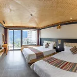 Phuong Nam Hotel