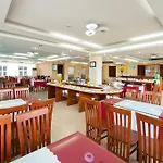 Truong Son Tung 1 - Beautiful Beach Hotel
