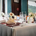 Bhaya Halong Cruises