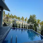 Chuoi Villa 9 Ngu Tuan Chau - San Vuon - Be Boi Rong - View Bien