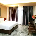 Mojo Boutique Hotel