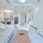 Vinhome Landmark 81 Suites