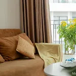 Min Cozy Nook Monarchy - 2Br Luxury Riverview