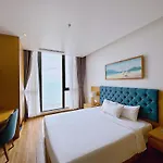 Seashore Hotel & Apartment