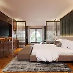 Khách sạn Silk Queen Grand