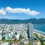 Luxurious Ocean View Suites - My Khe Beach Front - Hinata Apartment