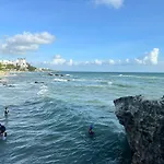 Khách sạn Tuyết Hiển