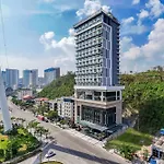 Wyndham Garden Legend Halong