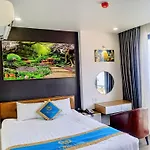 Mia Hotel