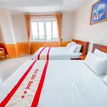 Ngoc Han Hotel By The Moment