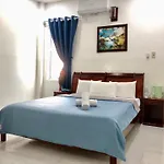 SaiGon CoZy Hotel 241 Pham Ngu Lao Street\