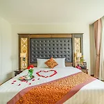Ha Long Park Hotel