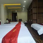 Tue Tinh Tower