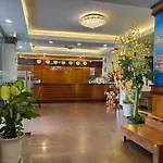 Khach San Hai Au