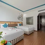 Paracel Beach Hotel