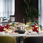 Wyndham Garden Legend Halong