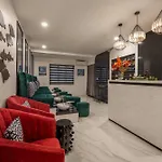 Sea Lavie Boutique Resort & Spa